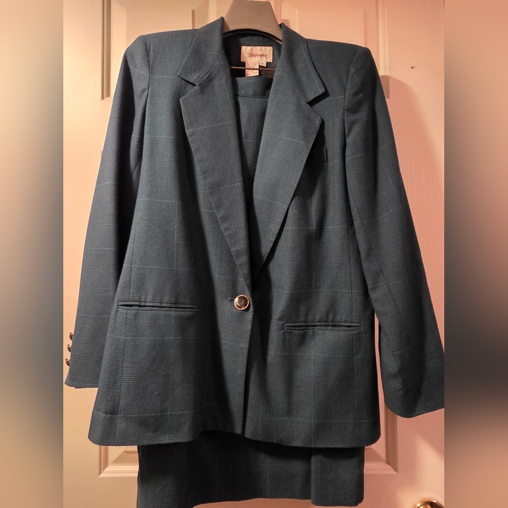 VINTAGE Worthington Teal Blazer And Skirt with Check Pattern